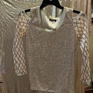 Sheilay Cream Top Sparkling Sleeves